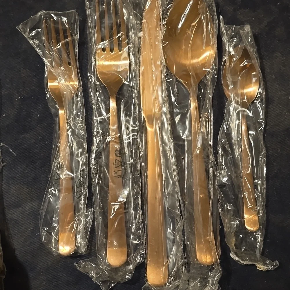 Oslo Cutlery 5 Pc Set in Matte Copper, Service For 1, Retail Price $105.00US